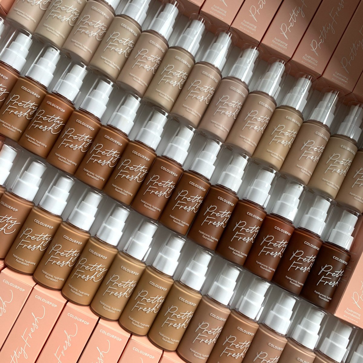 ✨Pretty Fresh Foundation #giveaway ✨

We are celebrating our PF Foundation finally coming to Colourpop.com on Thursday at 10am PST! One lucky winner will win a 1 year’s supply of the Pretty Fresh Collection! 

To Enter: 
✨Like &amp; RT
✨Follow @colourpopco 

📸:g_srd