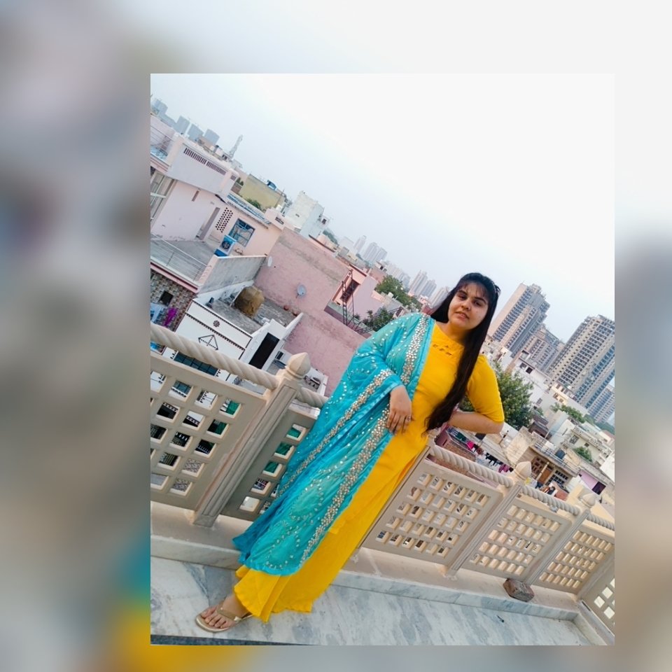 JanghuNavita's tweet photo. उस शख्स को पाना, इतना मुश्किल भी नही,
 जनाब...
मगर जब तक दूरी न हो, मुहब्बत का मजा नही आता..! ❤️❤️ @GuriOfficial_  
#Twitter 🌺🌺 https://t.co/IXQOIgO8Te