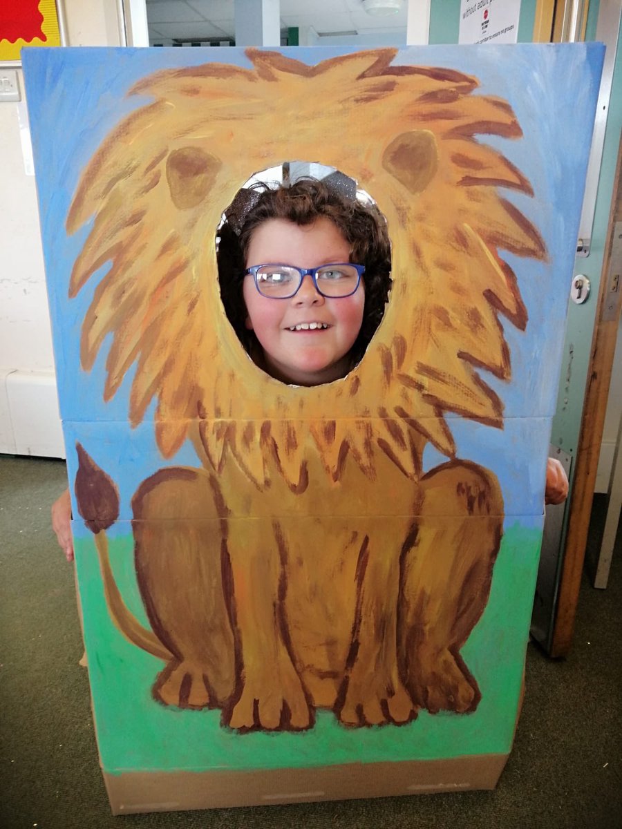 drwalker_s's tweet photo. And not forgetting...everyone had a turn! #zooproject #year5fun https://t.co/vCc2CfZe2Z
