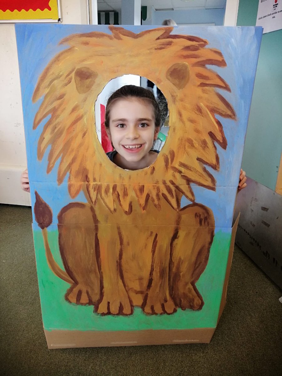 drwalker_s's tweet photo. And not forgetting...everyone had a turn! #zooproject #year5fun https://t.co/vCc2CfZe2Z