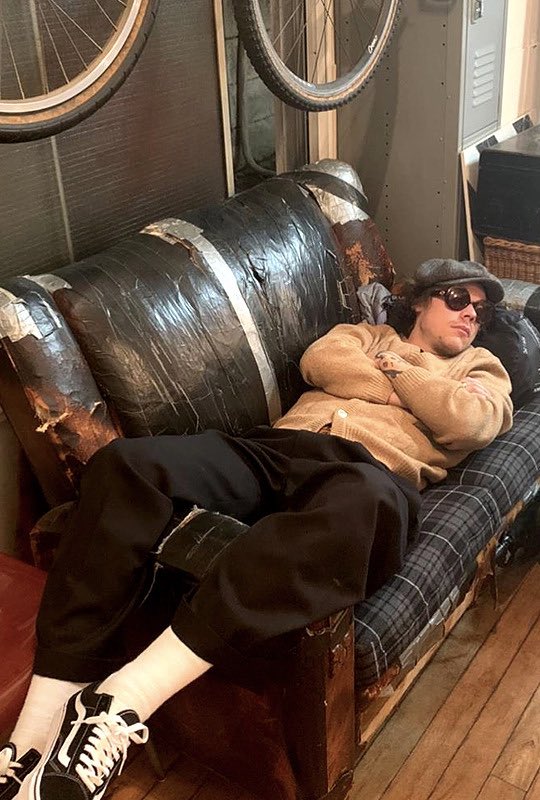 hstylespics's tweet image. his little cap🥺