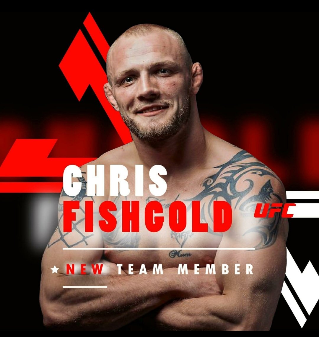 Get ready get ready. We are there. <a href="/ufc/">UFC</a> fight island is about to light up. Watch out for @chrisfishgold as he once again walks into the cage 
.
.
.
#riteflank #riteflankclothing #ufc #mma #big #clothingbrand #elite #fighter #brand #instadaily #instadaily #fightisland #liverpool