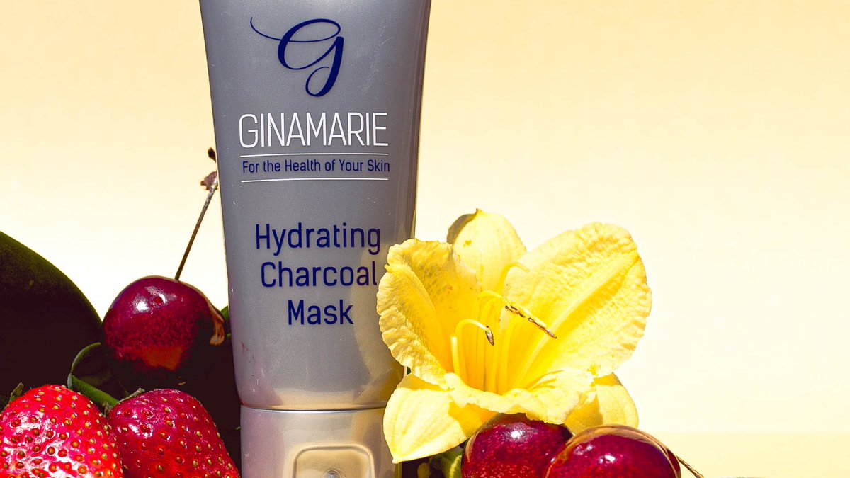 ginamarieskin's tweet photo. Mid-week stress got you? Recharge with a face mask, and strawberries! Doctor's orders! #CharcoalMask #DrySkin #SkinExperts #HolisticSkincare https://t.co/IF9kRkCs4n https://t.co/oG3pe0EFGH