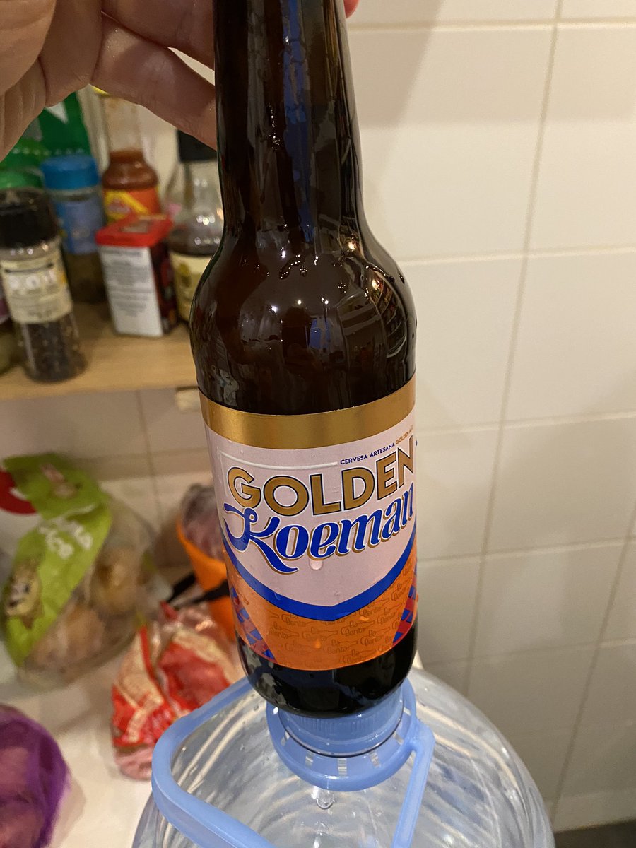 ferrygall's tweet photo. La birra a la nevera preparada per demà. #latdt @LaSotana_ @FCBRAC1 #goldenkoeman https://t.co/5lJj7aSDmB