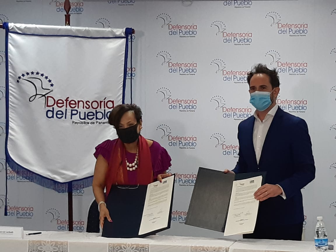 CocodeMaribel's tweet photo. Firma de convenio con Crime Stoppers International en materia de reforzamiento de Derechos Humanos @DefensoriaPan.
Noticia en Desarrollo. https://t.co/QibW9dXHDs
