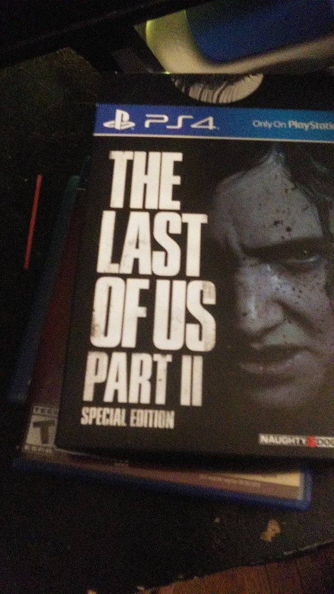 DSlayer55's tweet photo. Look I have the last of us part 2 baby lets go https://t.co/UM5NJl8ACv