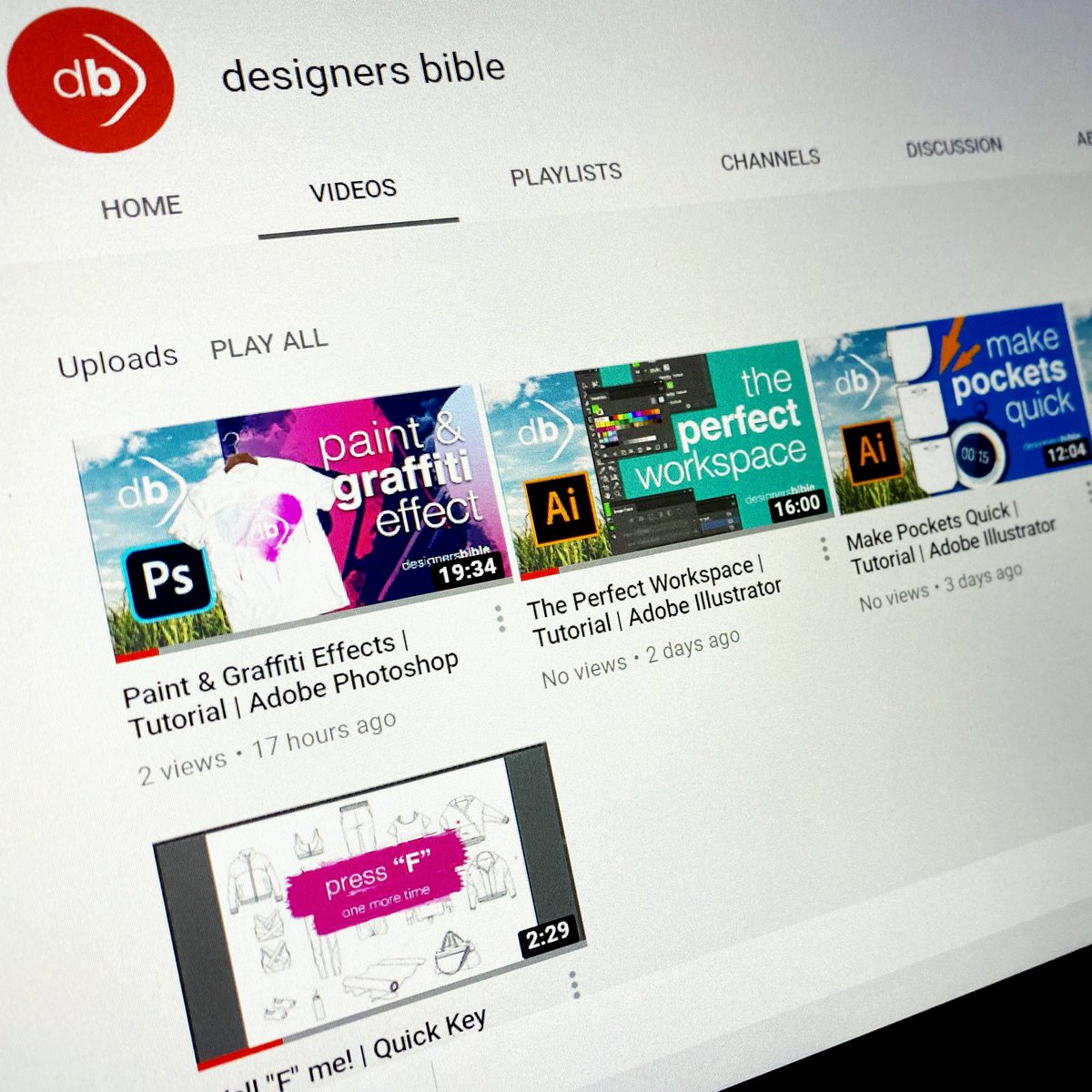 DesignersBible's tweet photo. Hello world! Here at Designers Bible we are working hard getting our fashion and design tutorial files uploaded to YouTube. Check them out at https://t.co/RbLnd1dcIr

—————————————————

#fashiondesigner #fashion #fashionblogger #fashionista #fashionstyle #style #designer https://t.co/NHbMnHvh0T