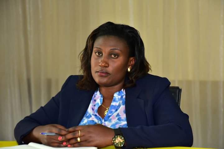 ABESAMIHIGO BA KAMONYI TWIFURIJE IMIRIMO MISHYA MYIZA GUVERINERI W'INTARA Y'AMAJYEPFO Mme ALICE KAYITESI WARI USANZWE AYOBORA AKA KARERE KA KAMONYI. IMANA IKOMEZE KUMUFASHA MU GUTEZA IMBERE IGIHUGU CYAMWIBARUTSE.