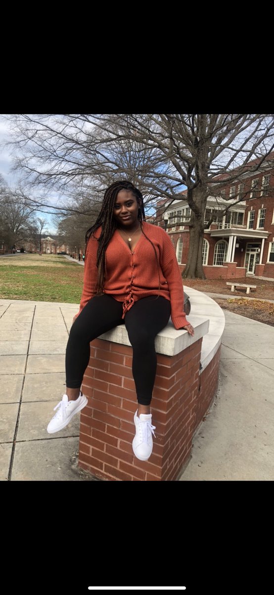 _tori1124's tweet photo. #whoswhoatuncg 
✨Hey I’m Tori 👋🏾
✨from Charlotte NC 🤗
✨Senior, psych major and HDF minor 
✨always down for meeting new people, and going out 🥳 https://t.co/hpBOF4epMk