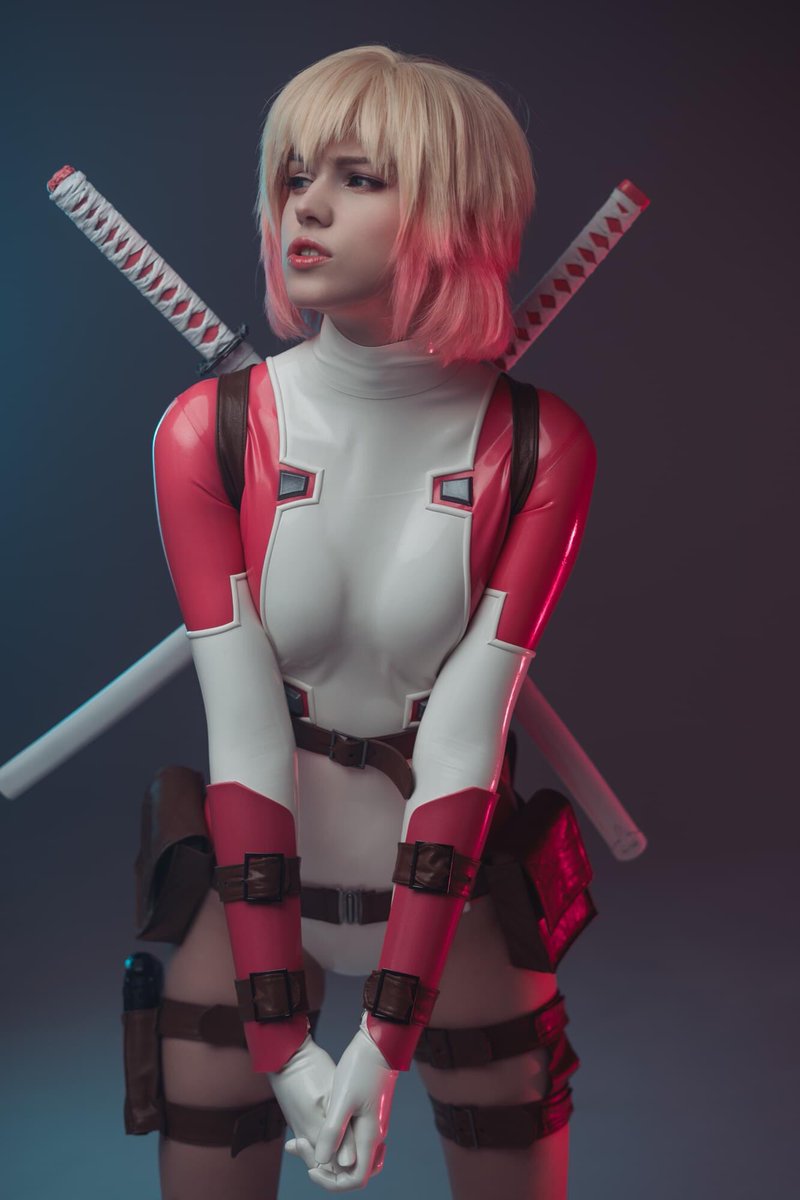 shirogane__sama's tweet photo. Which one is your fav latex outfit? 👀 https://t.co/lYmzhBC3aY