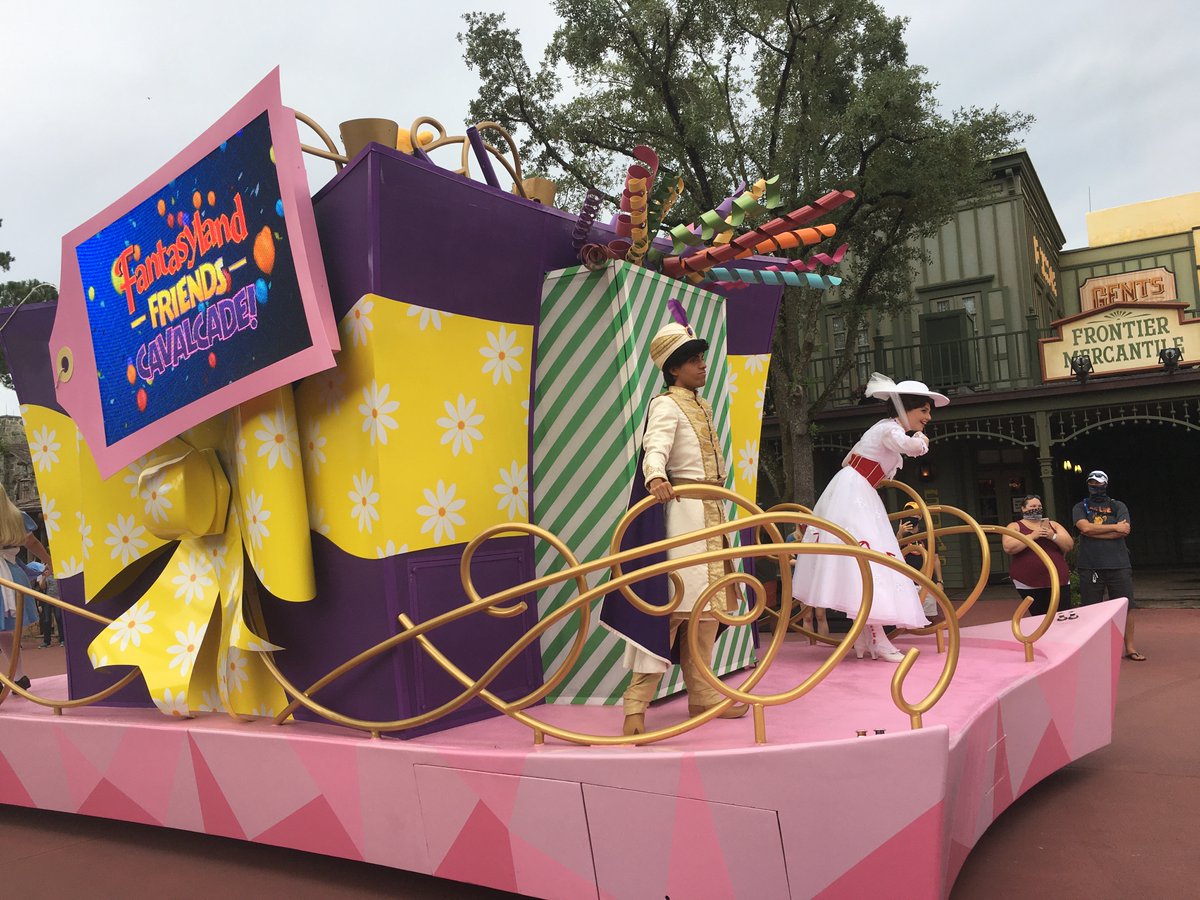 popvacations's tweet photo. Sneak peek of the Fantasyland Friends Cavalcade!  
#WeCantWait #PopVacations https://t.co/gv4MoVYNDl