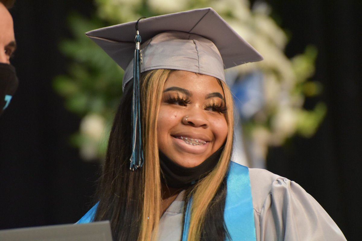 JPschools's tweet photo. Congratulations Jaguars! You all faced adversity, adapted to change, and succeeded! Enjoy your moment!

#JPSchools #WeLove #WeLearn #WeLead #LaEd https://t.co/jOsSZPsNvn