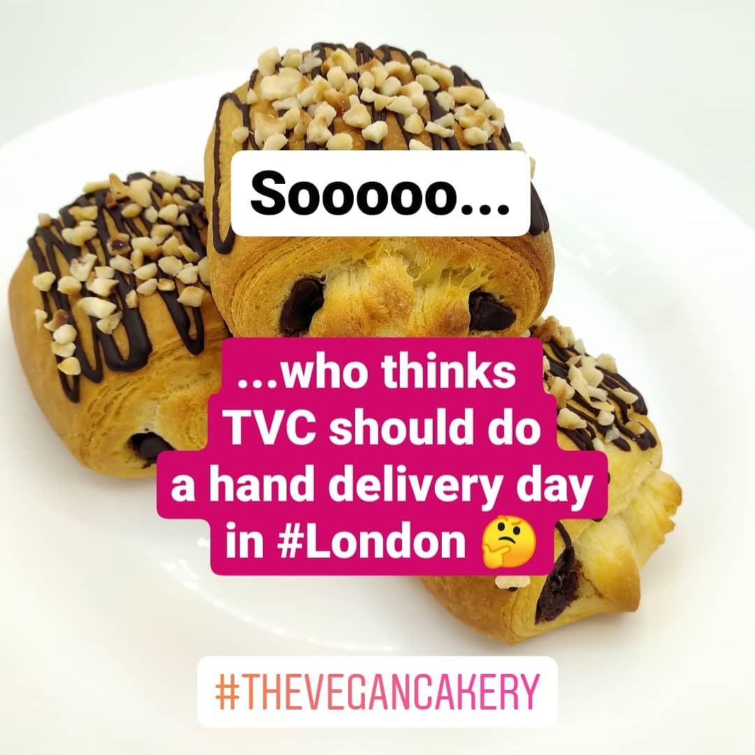 vegancakery's tweet photo. Who likes the idea of a special #TheVeganCakery hand delivery day in #London 🤔😍💚
#AlwaysVegan #VeganCakery #VegansOfLondon #OnlyOneTVC https://t.co/hicrvns6XL