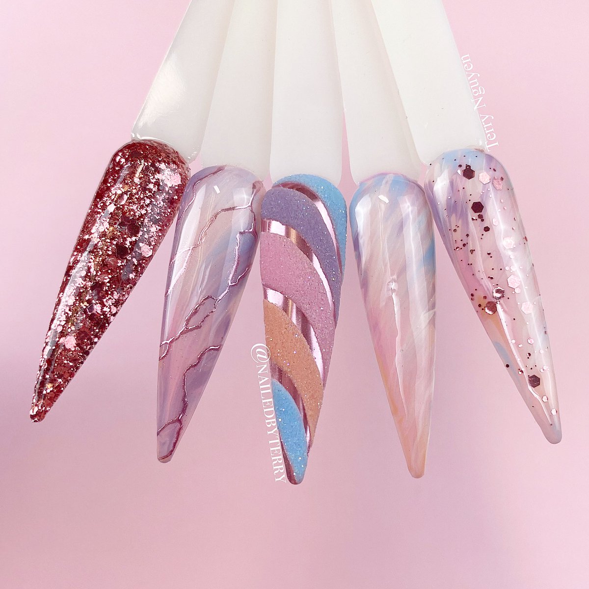 Who wants this beautiful set created by me 💁🏼‍♀️ Rainbow Sugar effect with  marble and chrome using Kiara Sky #rainbownails #sugareffect #chromenails #unicornnails  #summernails #2020nails #nailedbyterry #theasiannaillady #nails #nailset