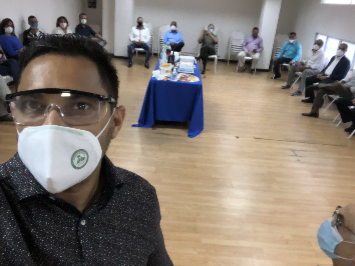 HipolitoPte's tweet photo. Con distanciamiento físico y mascarillas, hoy celebramos en el Sector Externo H20 con Luis + Raquel el triunfo de nuestro Presidente @luisabinader y nuestra Vicepresidenta @raquelpenavice. https://t.co/zjT5jzRBXF