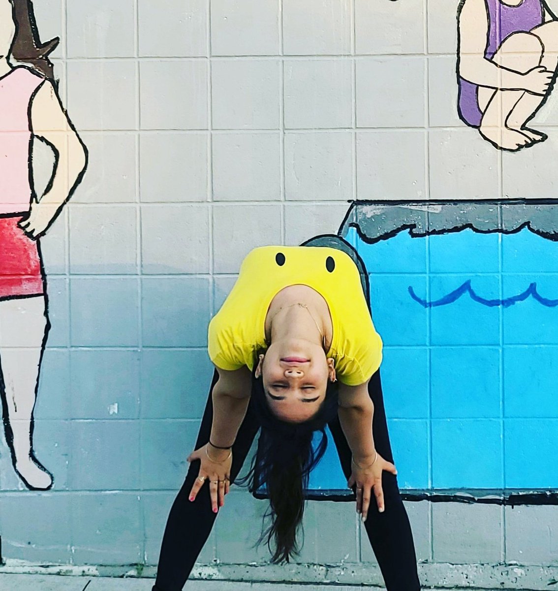 theyogarbor's tweet photo. Most of the work we do in our daily life make us bend forward and we completely miss the important benifits of back bending postures.
In Yoga there is counterpose of the asana for better balance.
#backbendyoga #backbendpose #backbendchallenge #theyogarbor #backbendchallenge https://t.co/OhwzPBVDVo