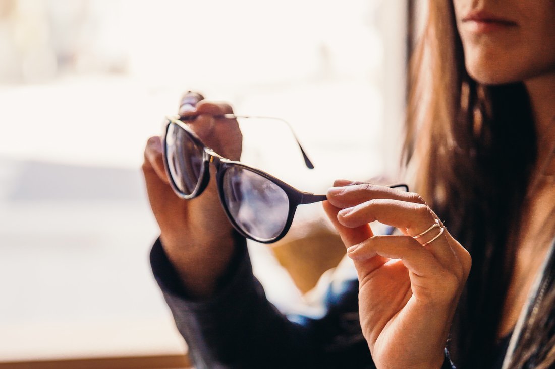 SpectacleShopCA's tweet photo. Looking for some frames or shades you can wear for years to come? 🤩

This is also a great time to take advantage of our family discount that expires on Friday (July 10th)! If you're curious, give us a call! (604) 263-2628 ☎️
https://t.co/bk1kyFyan8 https://t.co/OzOAVNymnv