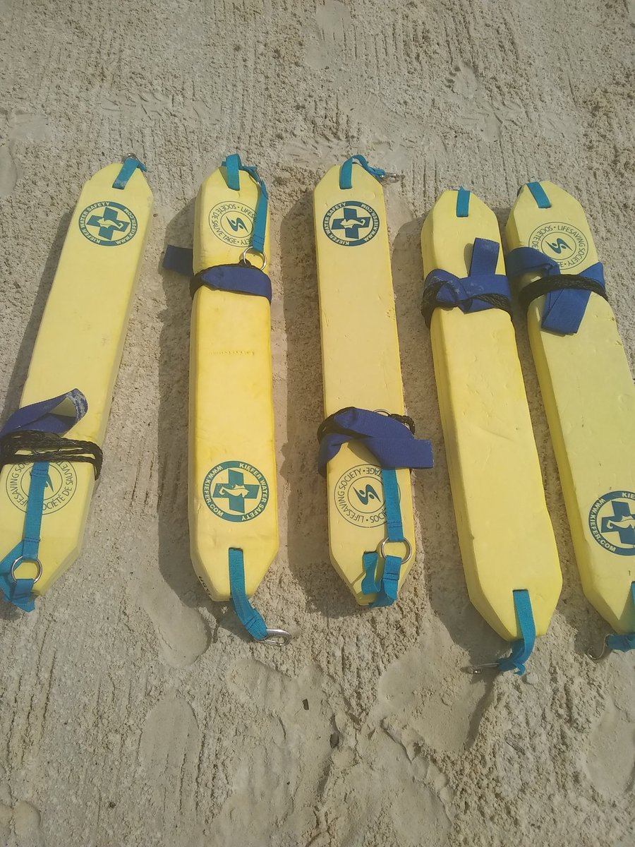 BarcroftBeach's tweet photo. #usla #JrLifeguard day 2
The rescue floatation device #RFD
#Hazard mitigation
#Swimmer classification
Recognizing emergencies
#EmergencyActionPlans
Quick exits
Reaching assists
Approach strokes
#Calling911
A productive day.
@Jrguards
@uslifesaving
@RedCross https://t.co/oyNea1JynY