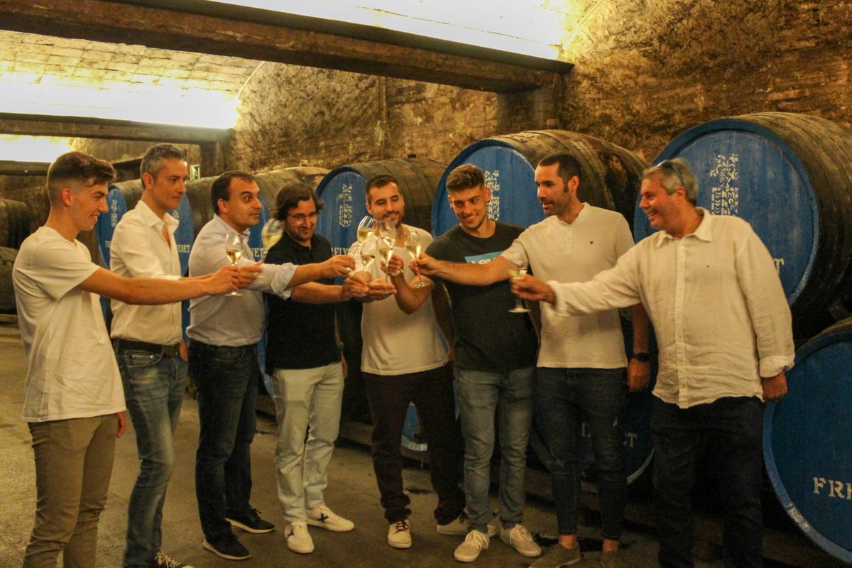 cenoia's tweet photo. Presentem el nou projecte esportiu per a la temporada 2020/21

https://t.co/h08ID9lt3i

#somNOIA #santsadurní #oklliga #okeuro #visitFreixenet https://t.co/jGnRQvDNGD