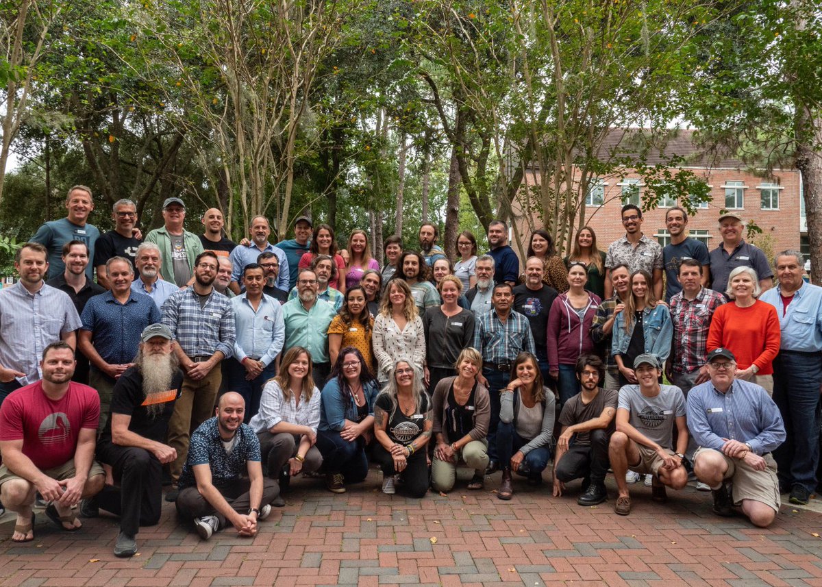 SpecialtyCoffee's tweet photo. Announcing the 2020 #SCASustainability Awards - please join us in recognizing the incredible work done by Las Manos del Café, a project by @RGCCoffee, @CoopCoffees for their business model, and Dr. Timothy Schilling of @WCoffeeResearch! Learn more here: https://t.co/8i3sK5Q98R https://t.co/Y7gCfGA3xR