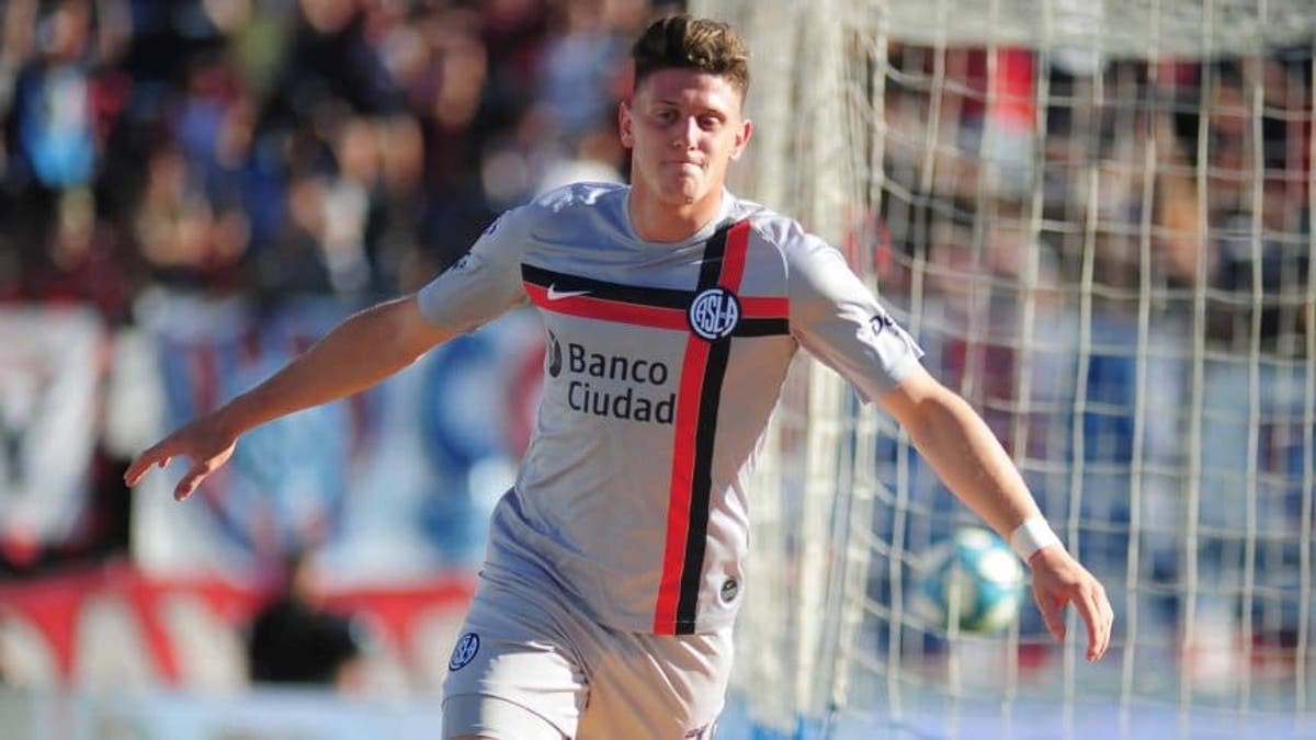 GerGarciaGrova's tweet photo. Los dirigentes de #SanLorenzo, tienen un borrador de una oferta concreta que llegará del #CSKA 🇷🇺 y en caso de llegar, se va a aceptar. Serían 9M de Euros limpios por el 80% del pase de Adolfo Gaich. Vía @RODRIGOANCORA https://t.co/Gpa74EPIme