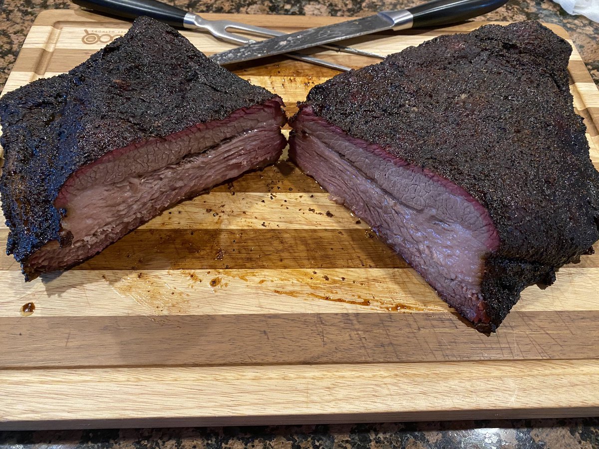 I don’t normally post photos of food on twitter but I’m pretty proud of how my weekday brisket turned out. Your move <a href="/wickett/">James Wickett</a> 😉
