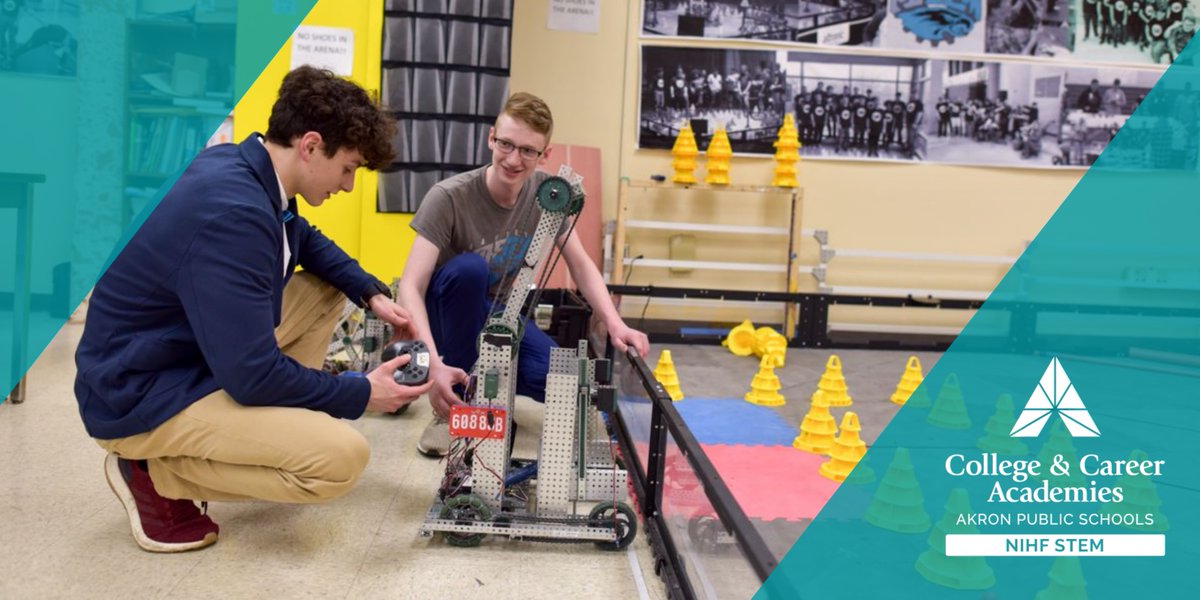 Tapping into the programs that will guide technological advancements in the coming years. Thank you <a href="/NewTerritoryAR/">New Territory</a> for sharing your knowledge with students at NIHF STEM High School. <a href="/akronschools/">Akron Public Schools</a> <a href="/NIHFHS/">NIHF STEM HS</a> @UnitedWaySummit #MyFutureStartsHere