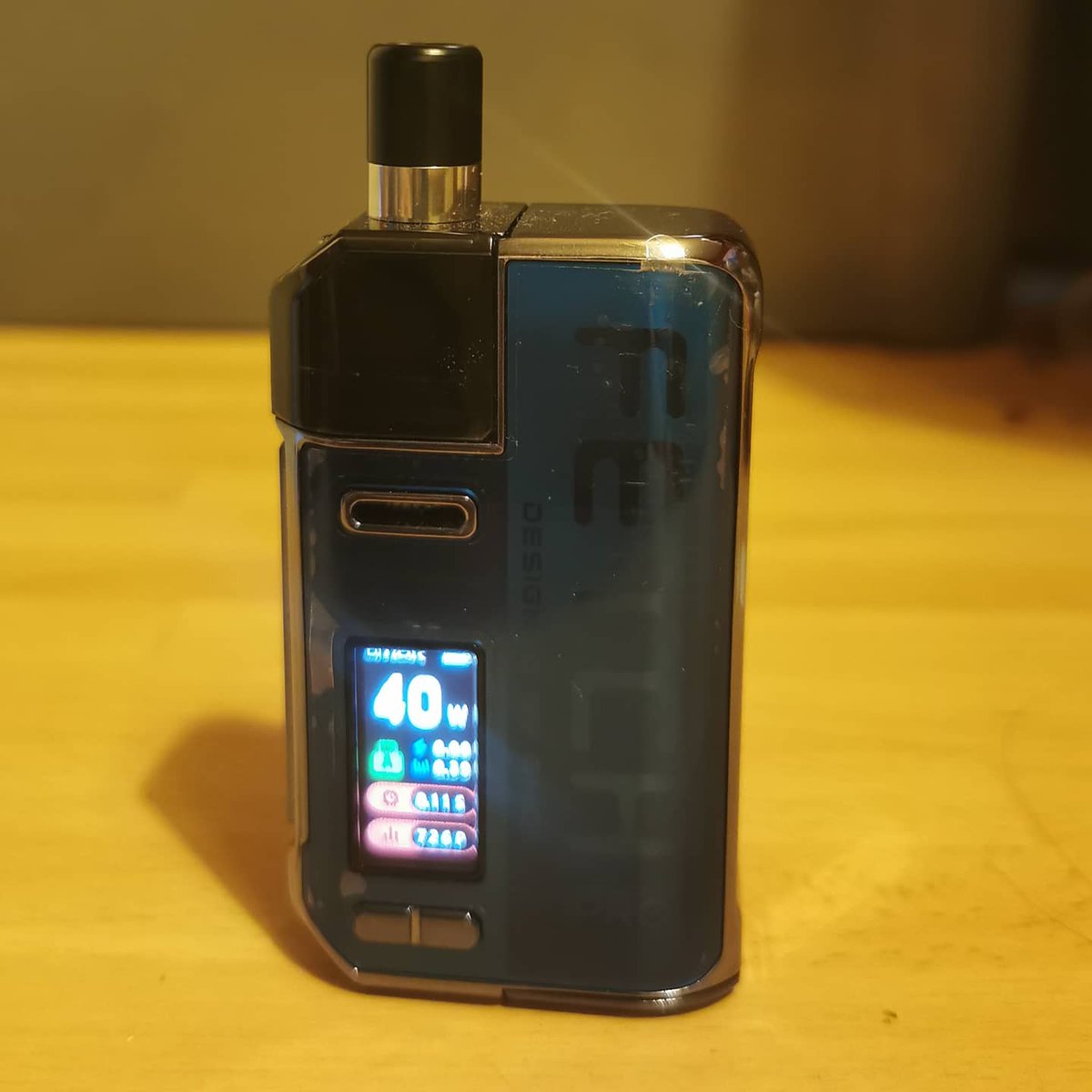 Tee6952087181's tweet photo. What a beaut of a pod. The Smok Fetch Pro 😍. Total love affair with this little device.

#vapecommunity #vaping #ecig #ecigarette #vapelife #vapejuice #vapedaily  #pod #podmod  #vapinggirls #vapingfriends #vapingcommunity #vaping #smok #fetch #fetchpro #fetchpro80 https://t.co/9ey6UxUIa6