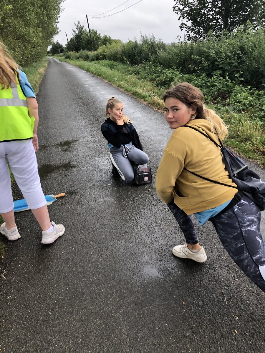 SimoneAskew's tweet photo. 11 miles complete for the #nondorsetwalk for the Malcolm Whales Foundation with Ebany Askew from Witchford Village College, Esmae Askew from LECA &amp; Harvey Constable from Ely College. We have raised £280 so far and ready for day two! #tmwf https://t.co/t7fT4OEYgp