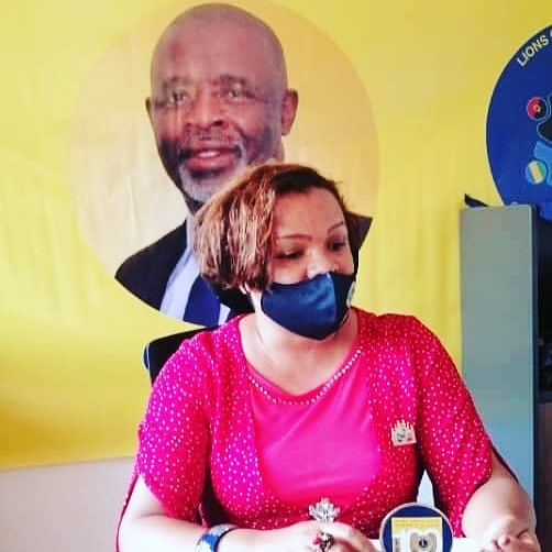 Stphaniecharbo1's tweet photo. CA du 07 juillet 2020 du #lionsclub Libreville Ogooué.             #weserve 
#kindnessdiversity #amitiéetservice 
#DM403 https://t.co/J6FZJwdmuQ