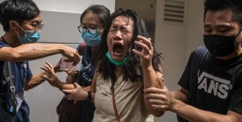 La tiranía comunista de China arremete contra la libertad de los habitantes de Hong Kong.
¡Es un acto tiránico!
#SolidariosConHongKong
