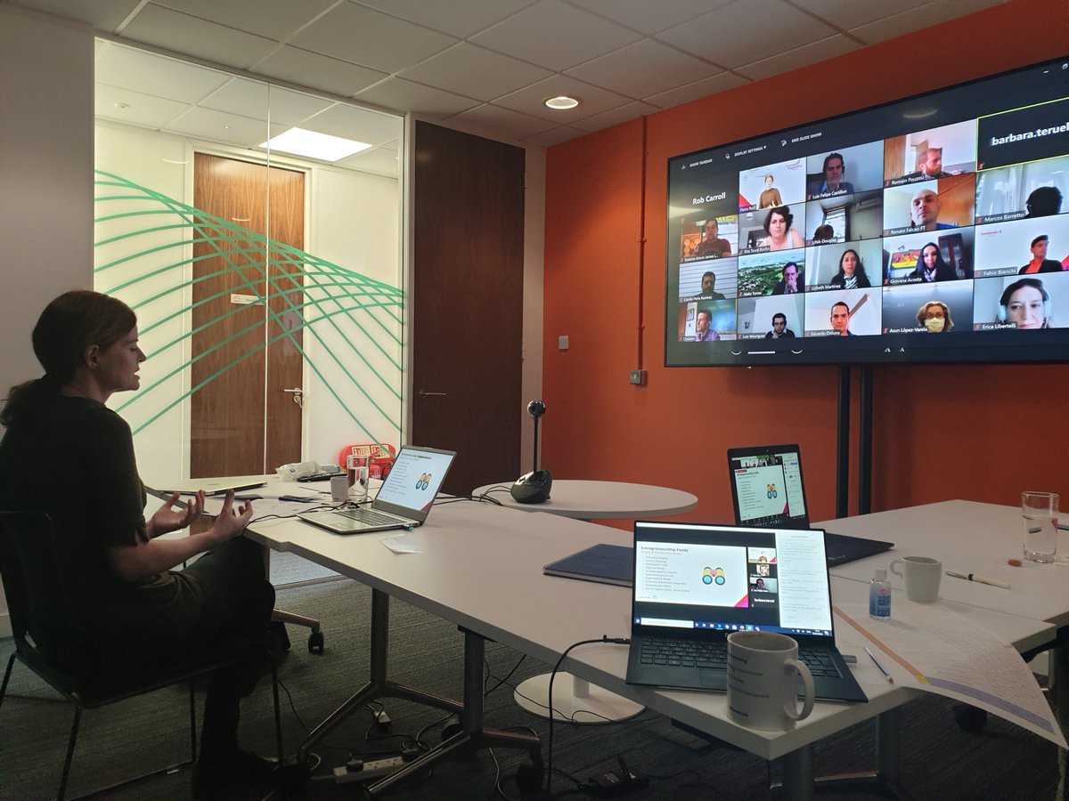 TimHart4's tweet photo. @oxentia proud &amp; excited to kick off the @SantanderX  Entrepreneurship Educators Programme, supporting Latam's brightest &amp; best to maximise impact from their training &amp; support activities. All suitably socially distanced of course. 🤜🤛😎😎 https://t.co/8XEqS7wCqM