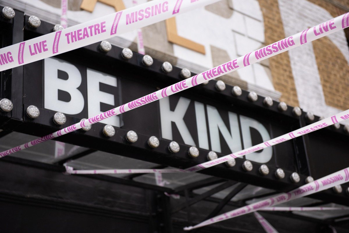 _scene_change_'s tweet photo. STRATFORD 
🚧💛 MISSING LIVE THEATRE 💛🚧 
Taking Action for the Nation. 
Keeping Theatre Visible. ⁣
⁣
📸 Seamus Ryan
⁣
@stratfordeast 
#MissingLiveTheatre ⁣
#ProtectOurFreelancers
#SceneChange https://t.co/G0B2u2twPs