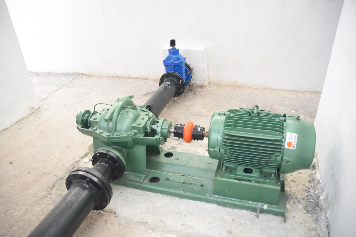 JULIANZACARIASC's tweet photo. Gracias a la suma de esfuerzos y trabajo coordinado entre la empresa Puerto Lindo y la #SMAPAP, modernizamos la red de agua potable de #CHELEM y #CHUBURNÁ, beneficiando a más de 20,000 #Progreseños. Seguiremos en esta ruta para mejorar el servicio de agua potable en el municipio. https://t.co/IY0S3e9JCm