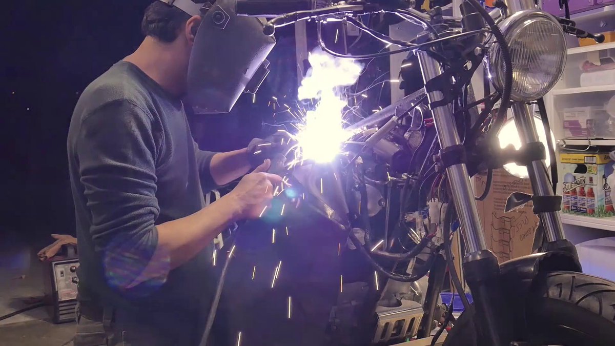 YamahaMotorCa's tweet photo. Heat up the popcorn and make some room on the couch because Yamaha Movie Night is nearly here! Tune in tonight at 7:30 pm EDT to catch DIRTBAG II: THE RETURN OF THE RATTLER and selected shorts including the award-winning ENDLESS series from TMFF 2019:

https://t.co/7g989lIxxi https://t.co/rWlMCAsYC6