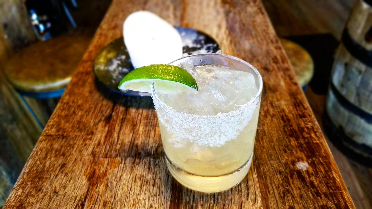 BarrelDC's tweet image. Step up your Tequila Tuesday game with a Barrel Marg! Pairs perfectly with Chef Walfer's Taco Platter. 🍹🌮
