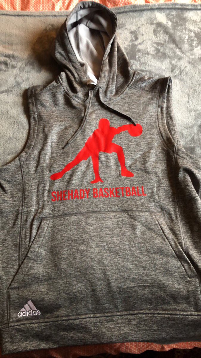MarkShehady's tweet photo. RATE THE NEW GEAR OUT OF 💯 

Stay tuned for more fresh gear (hats, socks, bags, joggers, etc.) available soon on our new website dropping 7/15. #shehadybasketball #worksmarter #basketballtraining #freshgear #outworkyourself #outworkeveryone https://t.co/H8jyYytC0v