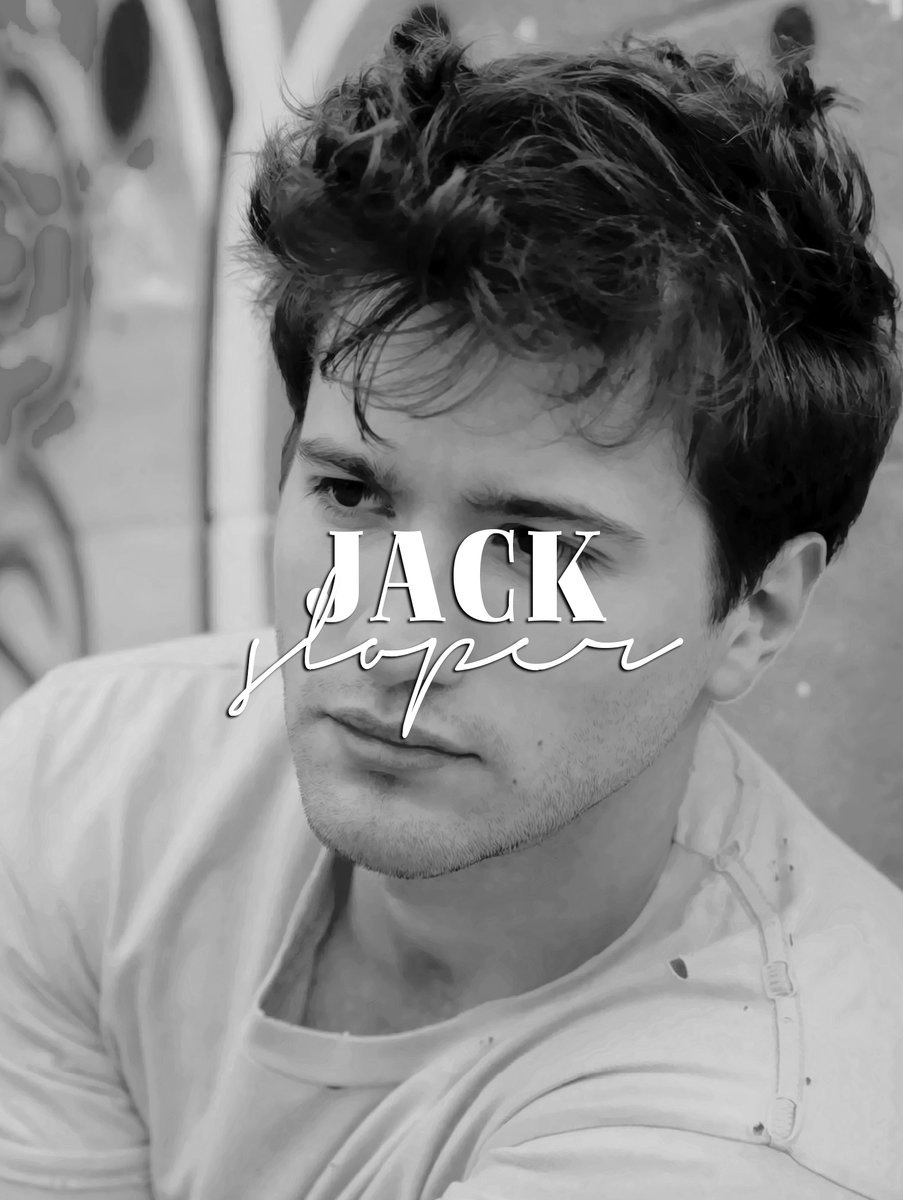 ┗━━ ❝¿𝐇𝐀𝐍 𝐕𝐈𝐒𝐓𝐎 𝐀 𝐄𝐒𝐓𝐄 𝐌𝐀𝐆𝐎?❞

❱ ⟅ :· 𝐉𝐚𝐜𝐤 𝐒𝐥𝐨𝐩𝐞𝐫.
❱ ⟅ :· Dieciocho años.
❱ ⟅ :· Ex-Gryffindor.
❱ ⟅ :· FC: Alex Fitzalan.

❱ ⟅ :· sangre, personalidad, ocupación e historia a elección de user.