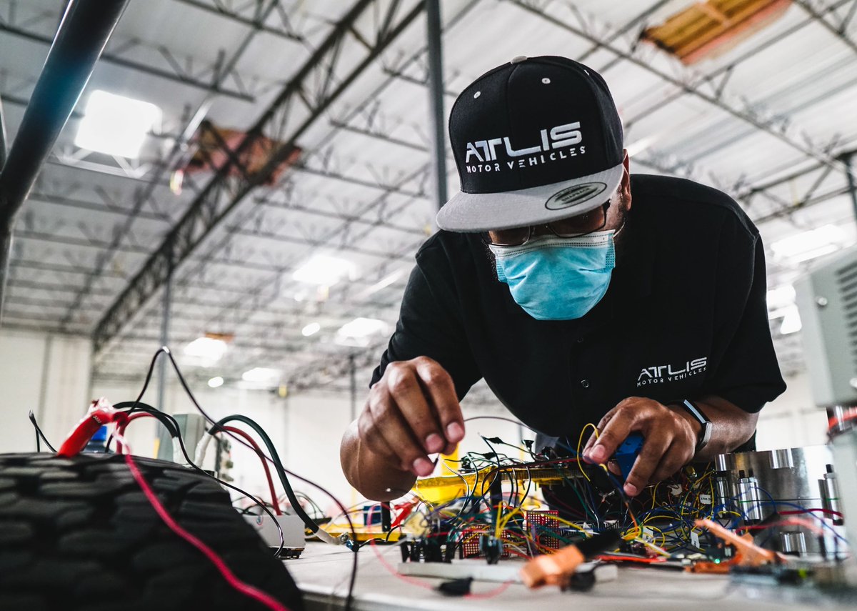 NxuInc's tweet image. Changing the world requires hard work and getting your hands dirty... and we love every second of it. If you're up for the challenge, apply to join our team today!
#TeamATLIS #PoweringWork #innovation #worktrucks #electrictrucks