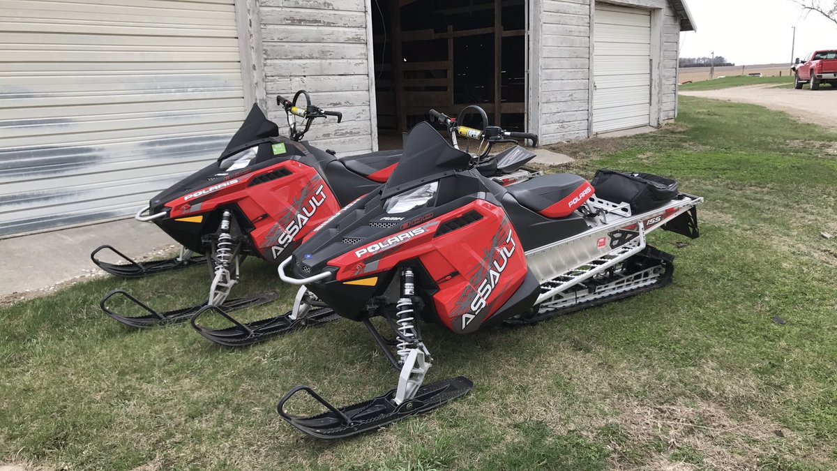 JGodbersen's tweet photo. We’ve recently made a few equipment changes on our farm and have some stuff that was replaced for sale. Please take a look and/or pass it on. These are asking prices. Please make an offer. More pics available. RT’s much appreciated. https://t.co/o87W9VzYvx