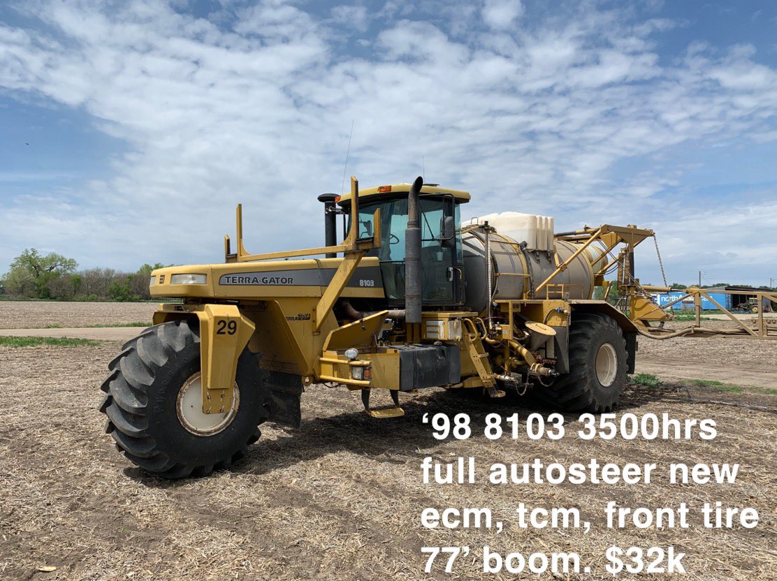 JGodbersen's tweet photo. We’ve recently made a few equipment changes on our farm and have some stuff that was replaced for sale. Please take a look and/or pass it on. These are asking prices. Please make an offer. More pics available. RT’s much appreciated. https://t.co/o87W9VzYvx