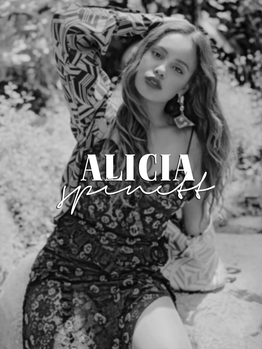 ┗━━ ❝¿𝐇𝐀𝐍 𝐕𝐈𝐒𝐓𝐎 𝐀 𝐄𝐒𝐓𝐀 𝐁𝐑𝐔𝐉𝐀?❞

❱ ⟅ :· 𝐀𝐥𝐢𝐜𝐢𝐚 𝐒𝐩𝐢𝐧𝐧𝐞𝐭 .
❱ ⟅ :· Diecinueve años.
❱ ⟅ :· Ex-Gryffindor.
❱ ⟅ :· FC: Alisha Boe.

❱ ⟅ :· sangre pura o mestiza, personalidad, ocupación e historia a elección de user.