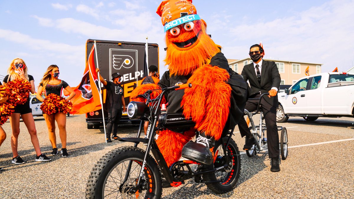 NHLFlyers's tweet photo. About to drop the hottest mixtape of 2020. #StayReady https://t.co/NTOYI2WqRx