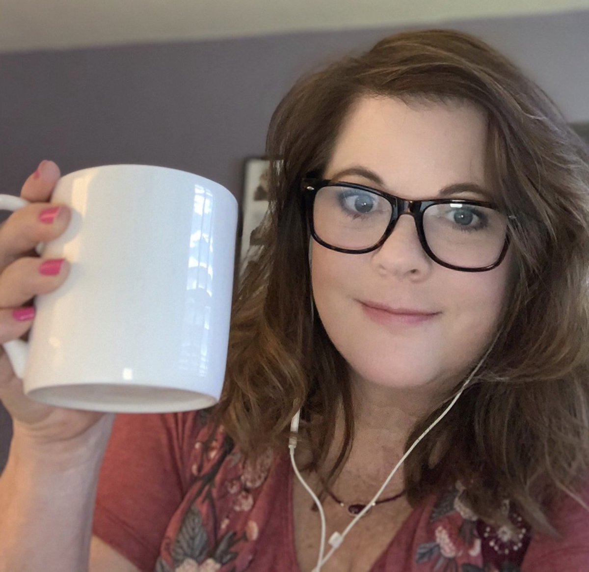 🇬🇧🎤🎼”London calling...”
7:30am and first session of the day with U.K. client. 
Time to Rise &amp; Shine in LA !

#voicesvoicecasting #thevopros #voiceovercasting #voiceover #voiceacting #vo #casting #castingdirector #advertising #producer #voicetalent #globalvocasting