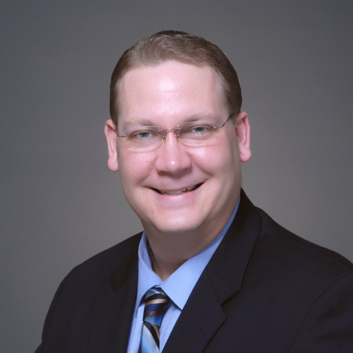 Today we recognize Director of Financial Services, Anthony Gibbs as our Hidden Healthcare Hero! Thank you Anthony for sharing your story with us and highlighting the incredible work for your team. Read the story here: shorturl.at/jIV23 #hiddenheroes #thousandsofdifferences