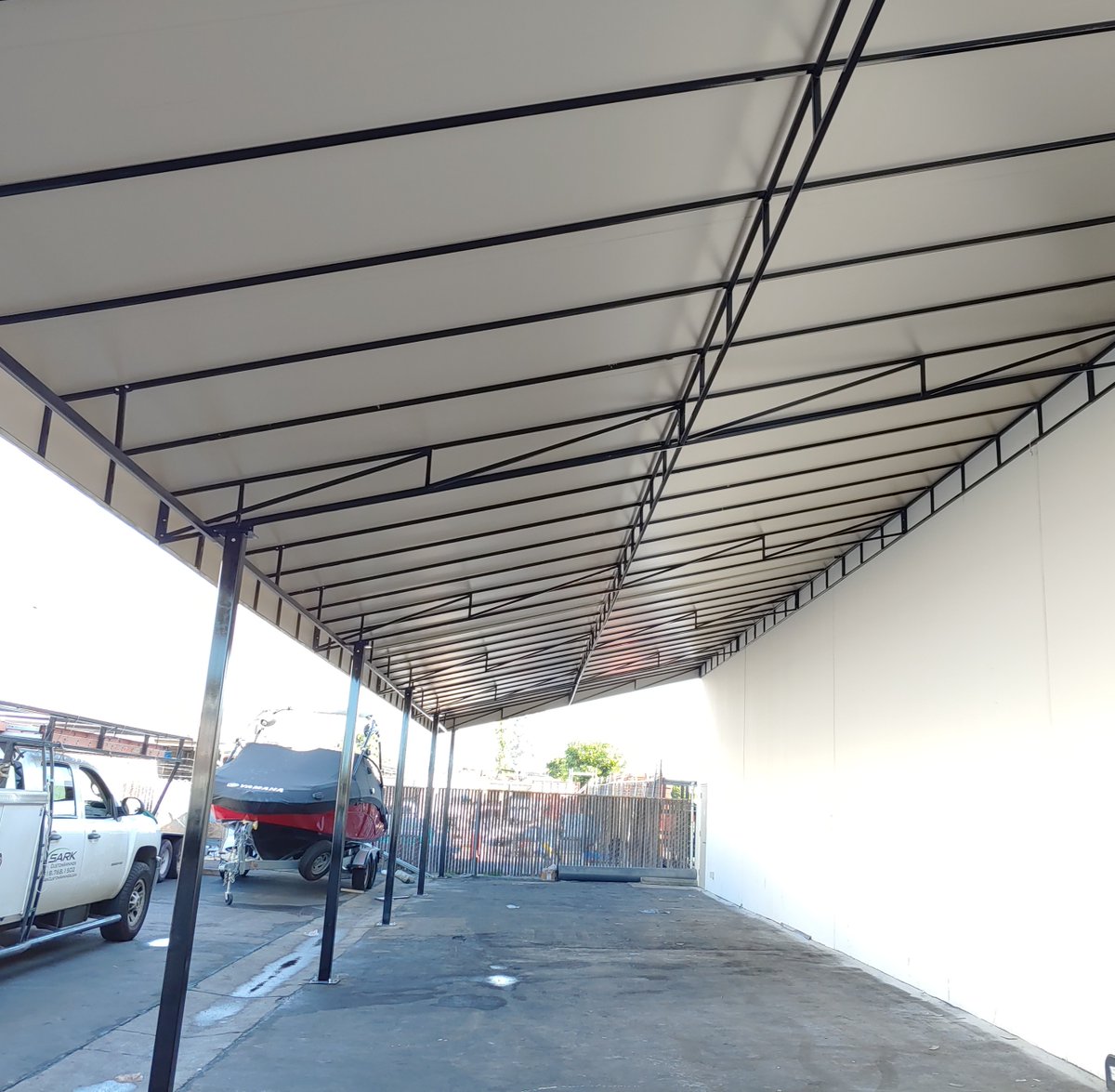 keystonoutdoor's tweet photo. Another outstanding installation of #Sattler 745 Evolution! Ask your #KeystonOutdoor rep about how this versatile awning vinyl can transform your outdoor space!
•
•
•
#restaurantseating #awning #awningsystems #awningsandcanopies #awningonpoint #outdoorliving  #outdoorseating https://t.co/Fnho4gjuxb