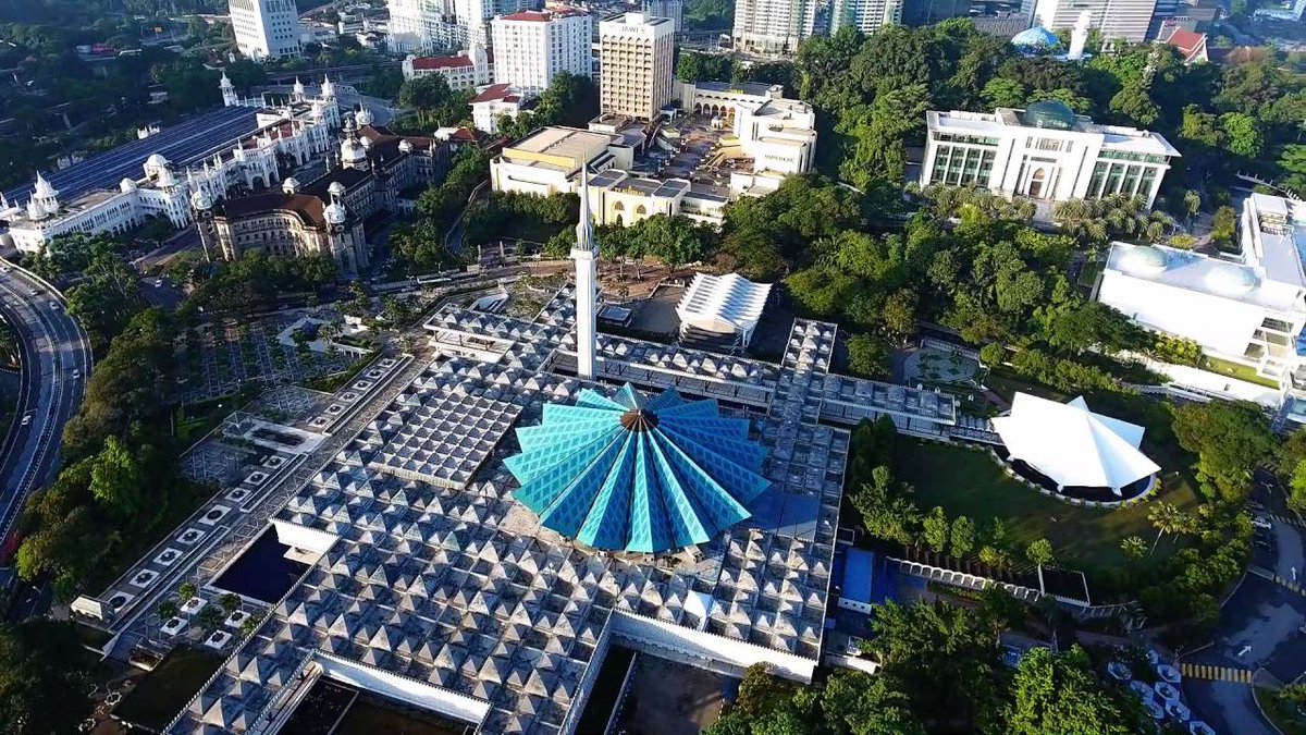 A couple of you have asked, so here are my ten favourite buildings. In no particular order:1. Masjid Negara, Kuala Lumpur, MalaysiaCompleted in 1965, Malaysia& #39;s National Mosque is a refined modernist interpretation of the region& #39;s traditional pyramidally roofed mosques.
