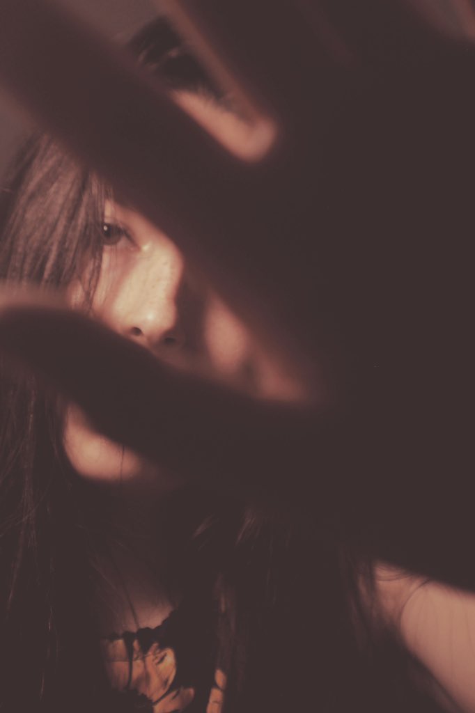 Carly_d16's tweet photo. I’ve never been a fan of my own self portraits because I’ve always struggled with having pictures taken of myself. But I was able to find a way to take some and not hate them. If you’re interested in doing a shoot check out my Instagram. I have more projects to come. c_donald16. https://t.co/bio0Hnwfci