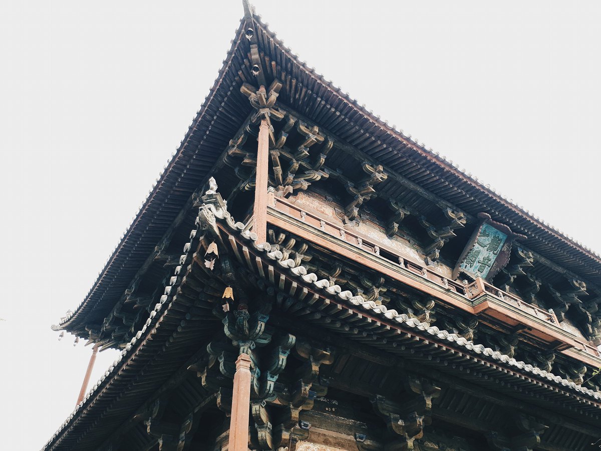 3. Dule-si (獨樂寺, Temple of Solitary Joy), Ji County, Tianjin ChinaA supremely refined example of Liao Dynasty architecture. The temple, completed in the mid 900s CE, features some striking sculptures, ancient frescos, and a giant statue of Guanyin in its main hall.