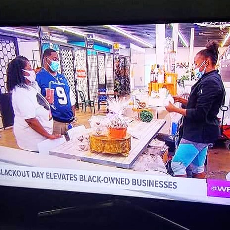 Sweets4Success's tweet image. Did you happen to catch us on the news tonight? 🖤
.
wfaa.com/amp/article/ne…
.
#kaybeecakes #growdesotomarketplace #customcookies #CookieMe #customcakes #wafflelovers